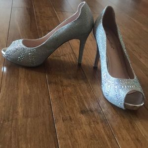 Silver Sequins Peep Toe Pumps